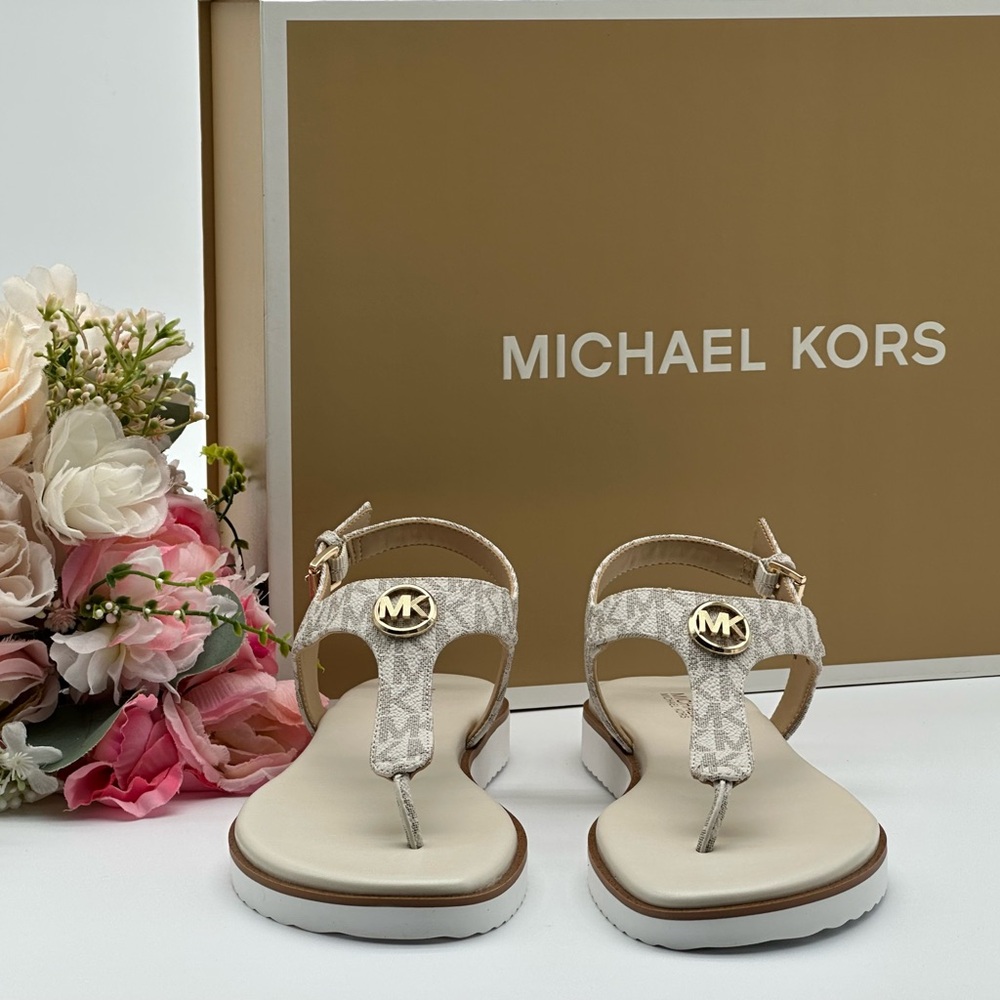 Michael Kors Vanilla Thong Sandals NIB - Picture 4 of 11